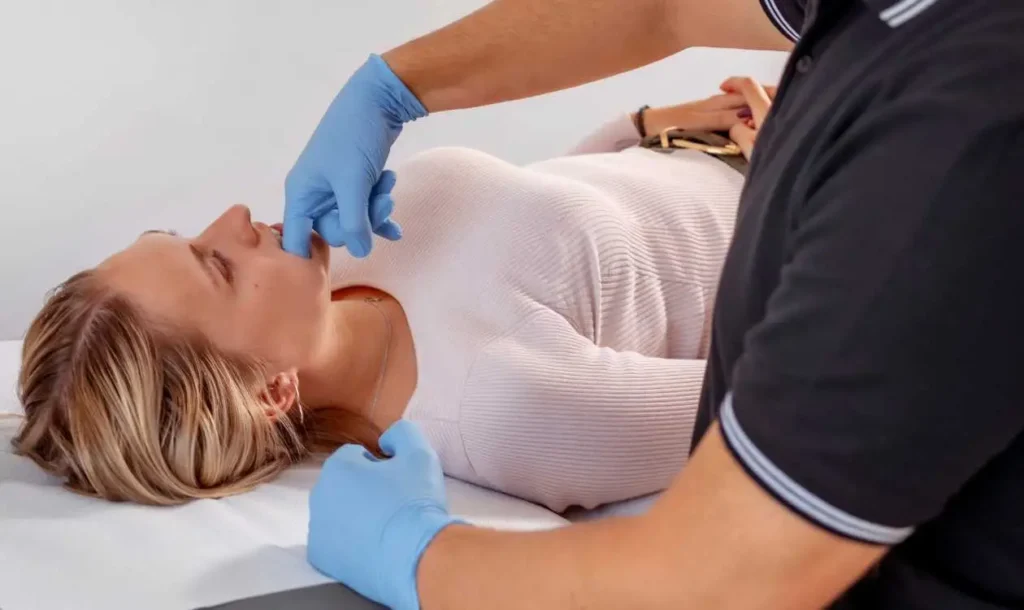 Brak zębów a staw skroniowo-żuchwowy - Dentico&Rehabilis Clinic Białystok Brak zęba a staw skroniowo-żuchwowy